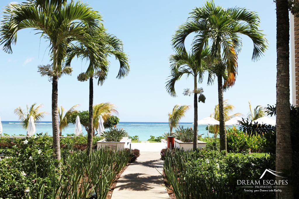 Appartamento Cap Ouest Luxury Penthouse By Dream Escapes Flic-en-Flacq Esterno foto