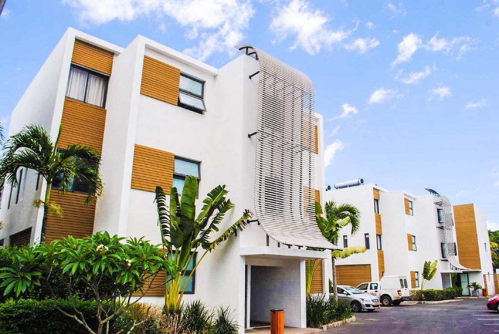 Appartamento Cap Ouest Luxury Penthouse By Dream Escapes Flic-en-Flacq Esterno foto